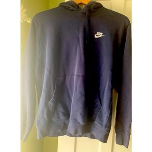 Boy’s Nike sweatshirt